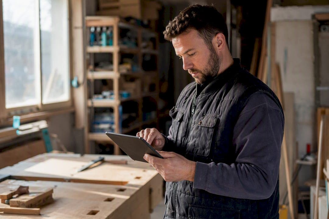 Fahrzeit erfassen im Handwerk: Was jetzt rechtlich gilt